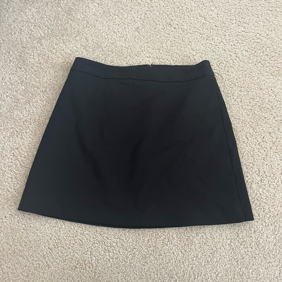 Express black skirt size 4 - Picture 1 of 3